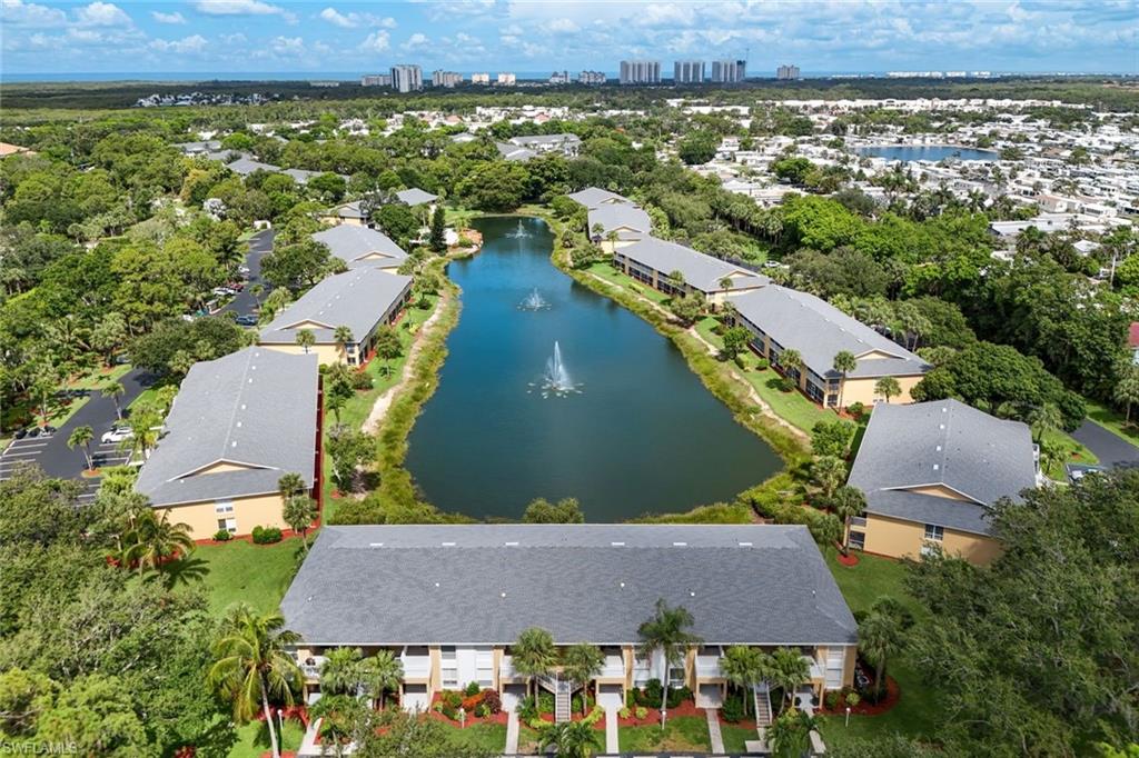 ABBEY ON THE LAKE - Residential