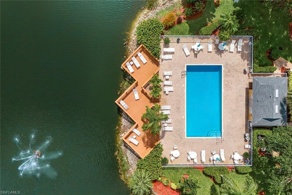 ABBEY ON THE LAKE - Residential