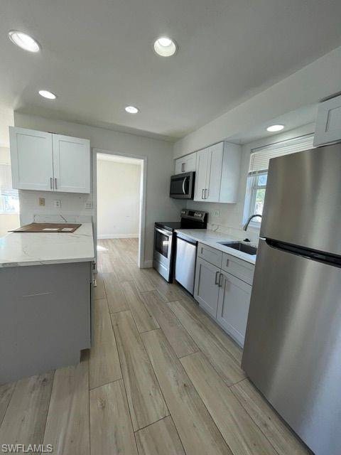 New Renovation Photos To Come - ** PET FRIENDLY ** 1 BED / 1 BATH - WALK TO THE BEACH! - NAPLES PARK. This Naples park home is a one-bedroom, one bathroom with a bonus room/den. Recently Renovated! Laminate floor in bedrooms and new appliances in the kitchen. Fantastic location just minutes to Mercato, shopping, restaurants, and entertainment. You can also walk to one of Naples ' award-winning beaches.

***First, Last, and Security due upon move-in ***

***Pets allowed with approval and deposit***

** QUICK MOVE-IN & NO HOA **