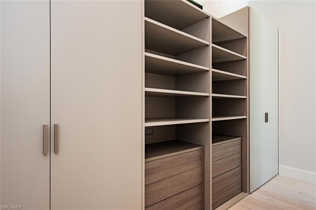 OAKMONT - Residential