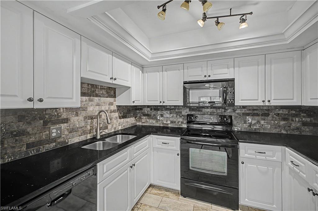 VILLAGE GREEN - Residential Lease