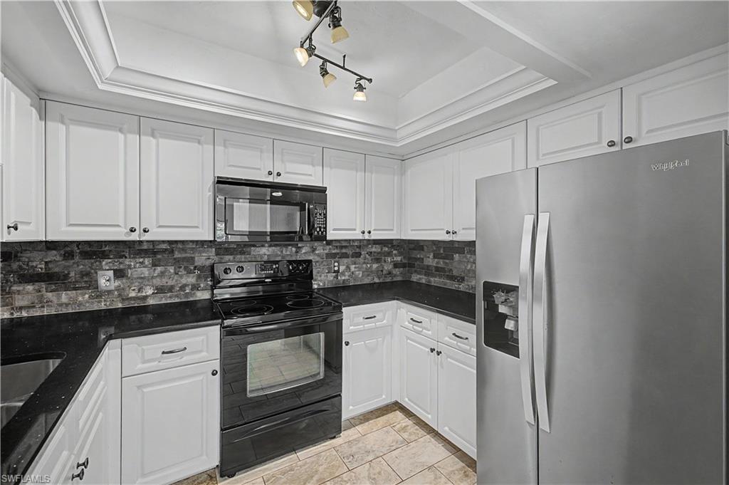 VILLAGE GREEN - Residential Lease