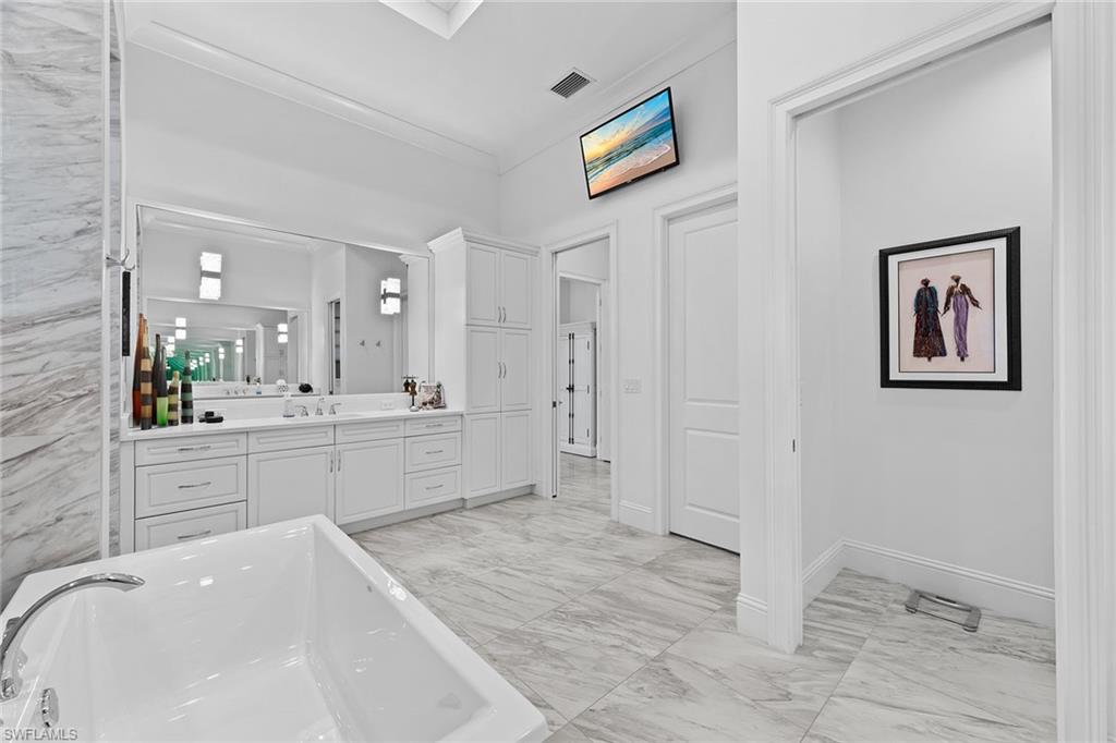 QUAIL WEST - Residential