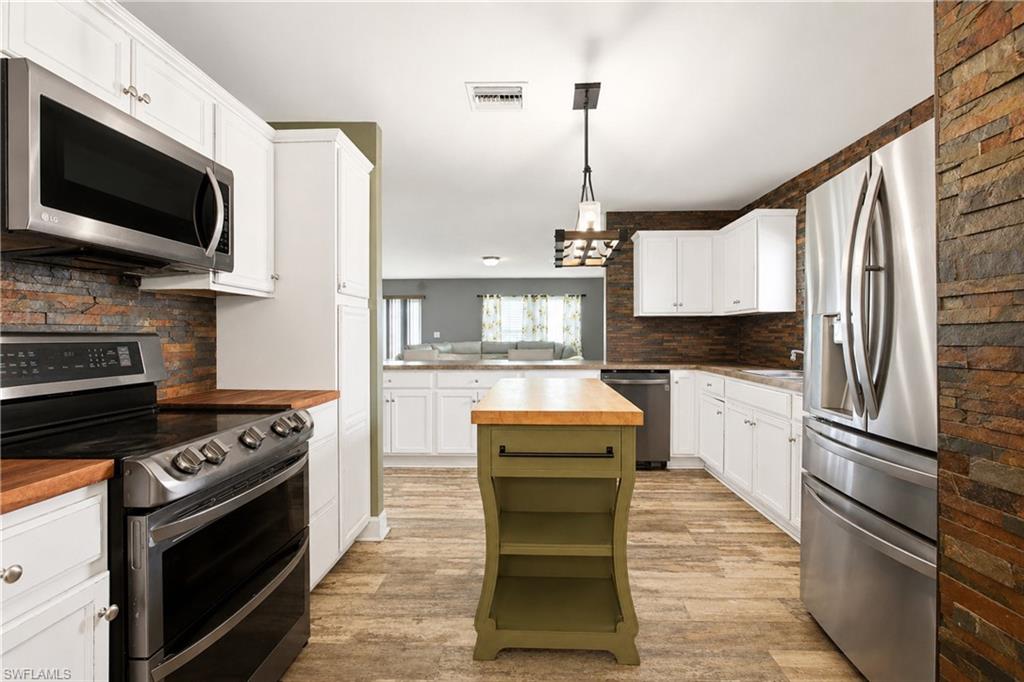 MARBLEBROOK - Residential