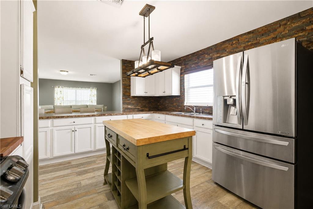 MARBLEBROOK - Residential