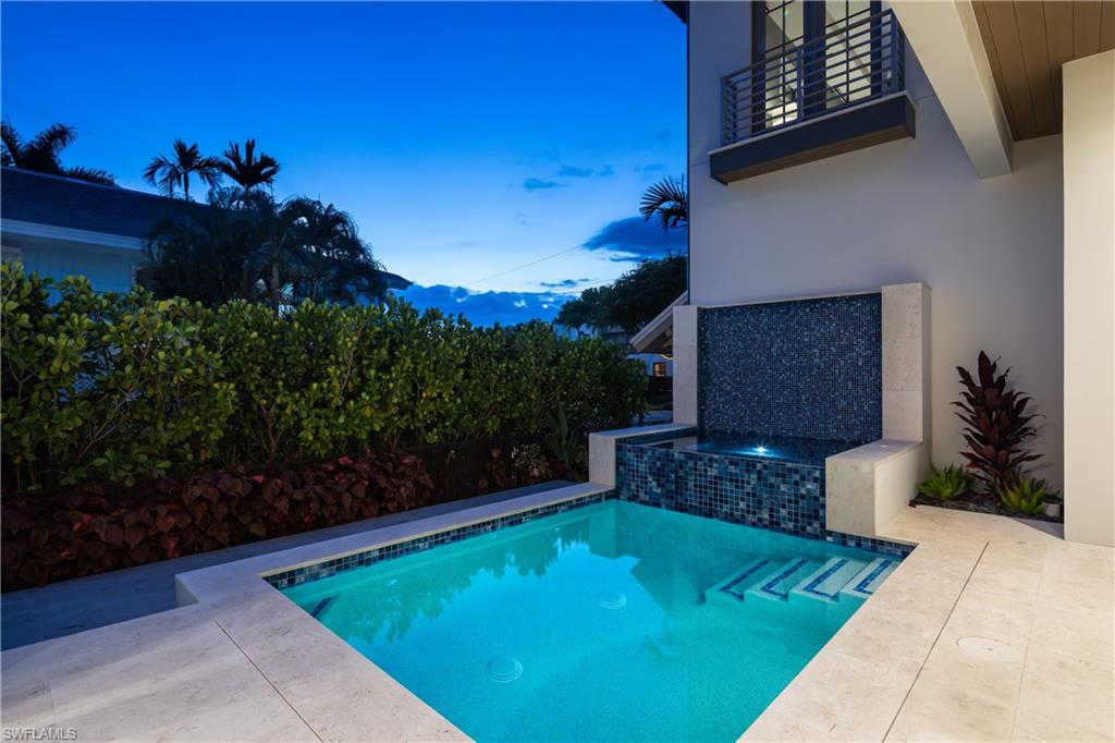 OLDE NAPLES - Residential