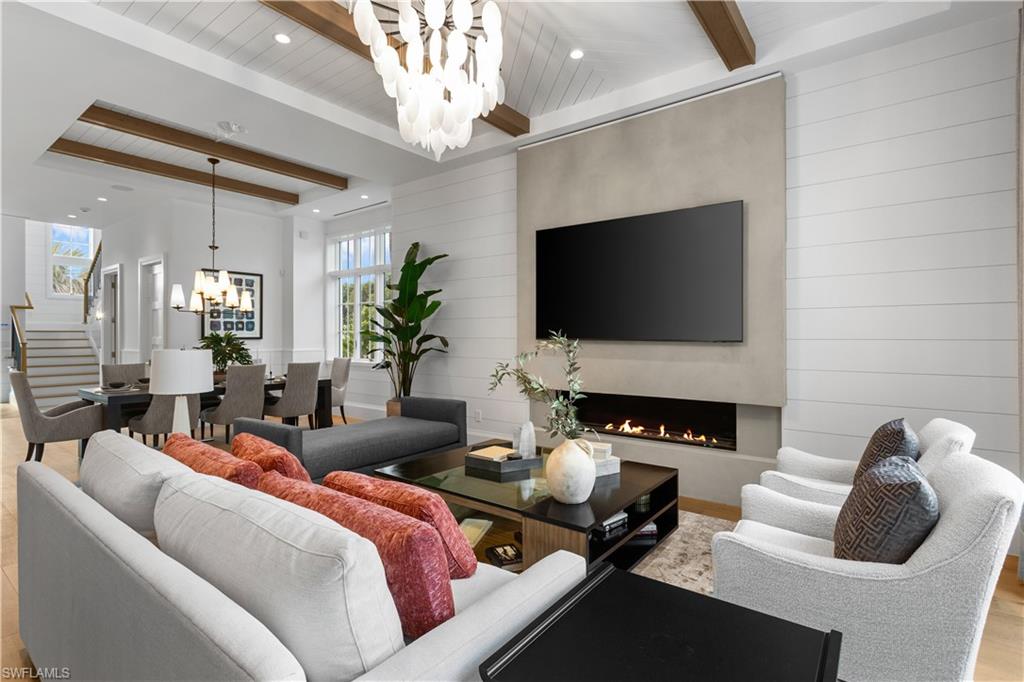 OLDE NAPLES - Residential