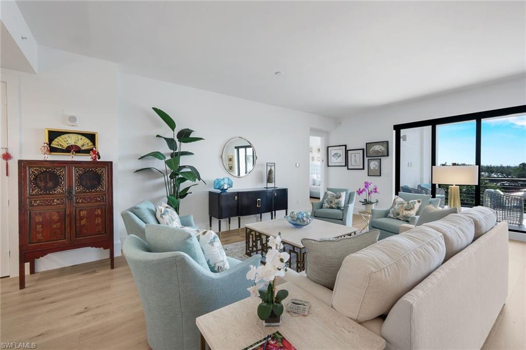 ELEVEN ELEVEN CENTRAL - Residential