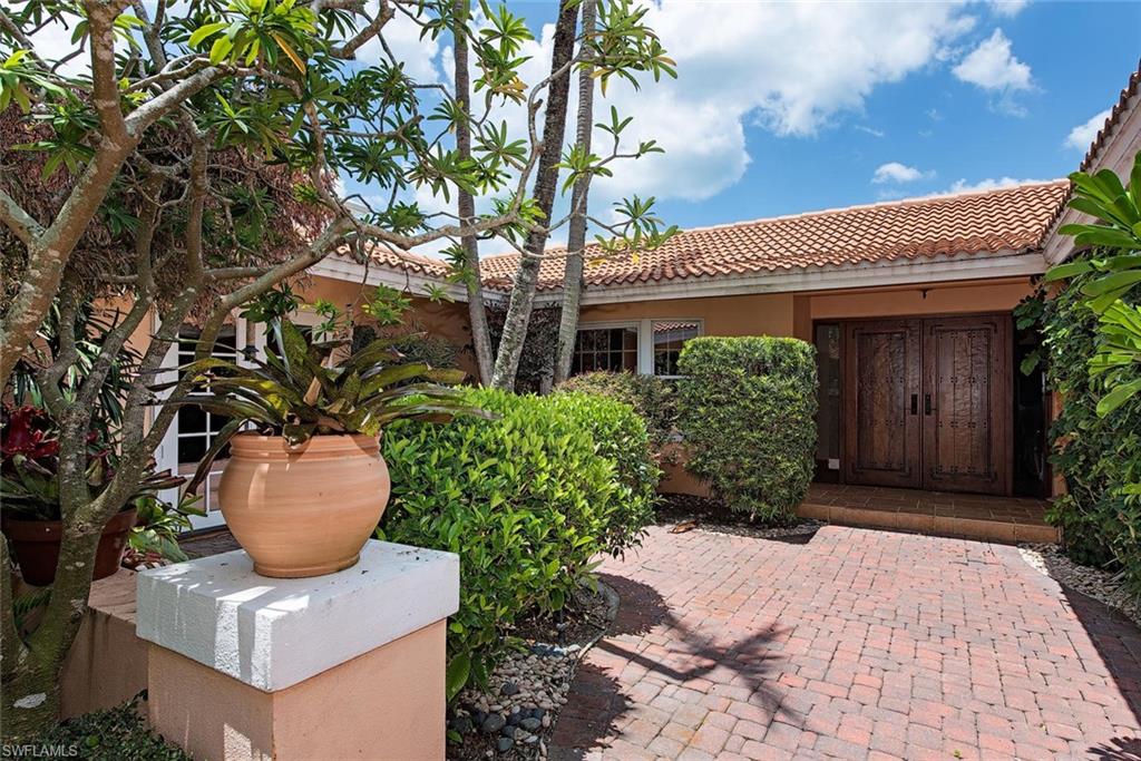 AQUALANE SHORES - Residential