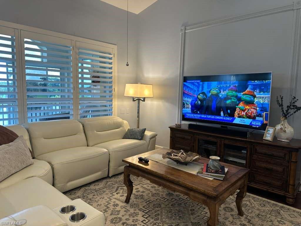 WEDGEWOOD - Residential Lease