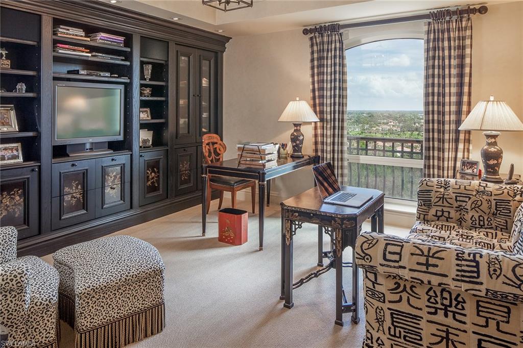 WINDSOR AT BAY COLONY - Residential
