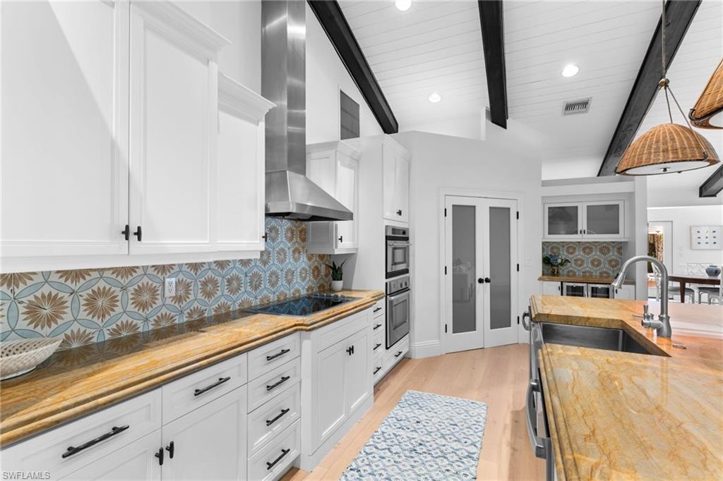 PALM RIVER ESTATES - Residential