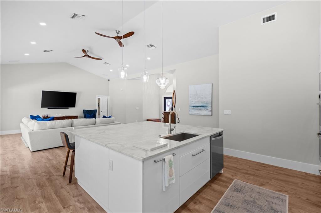 VALLEY OAK - Residential