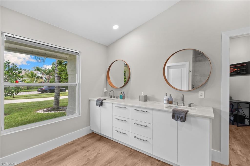 VALLEY OAK - Residential