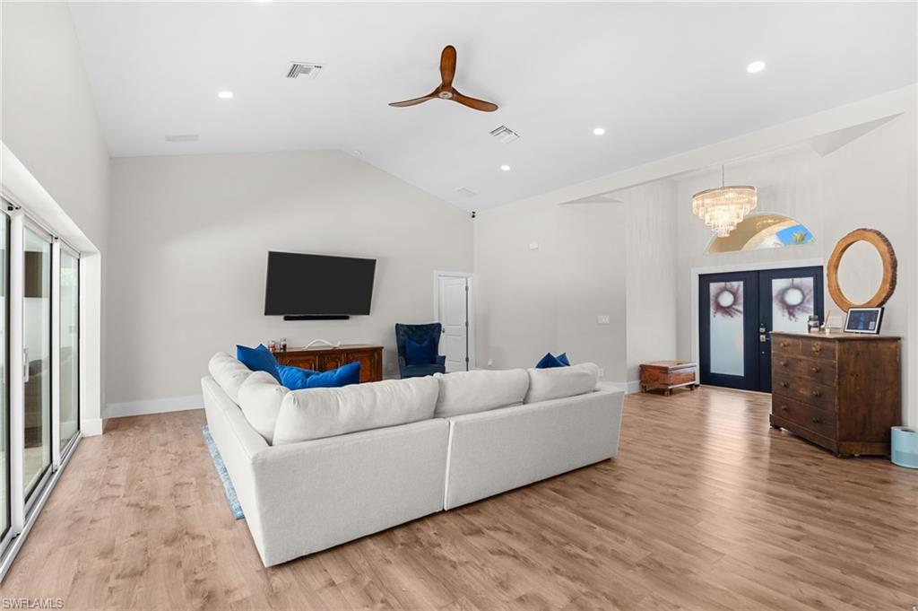 VALLEY OAK - Residential
