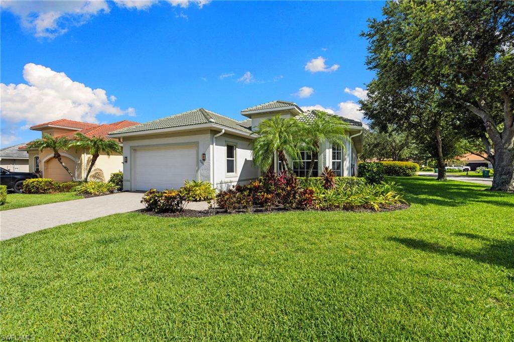 LONGSHORE LAKE - Residential