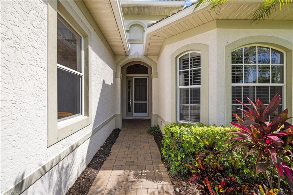 LONGSHORE LAKE - Residential