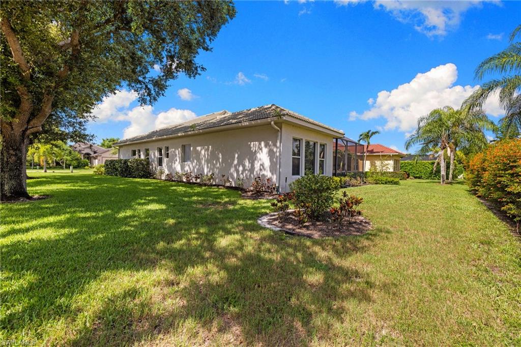 LONGSHORE LAKE - Residential