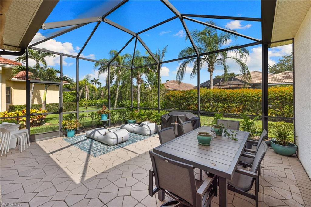 LONGSHORE LAKE - Residential