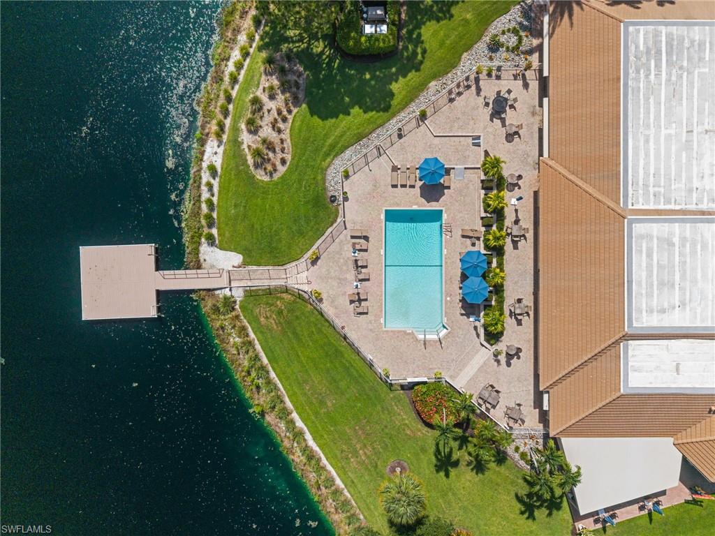 LONGSHORE LAKE - Residential