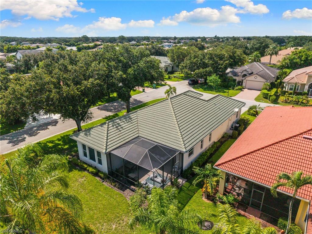 LONGSHORE LAKE - Residential