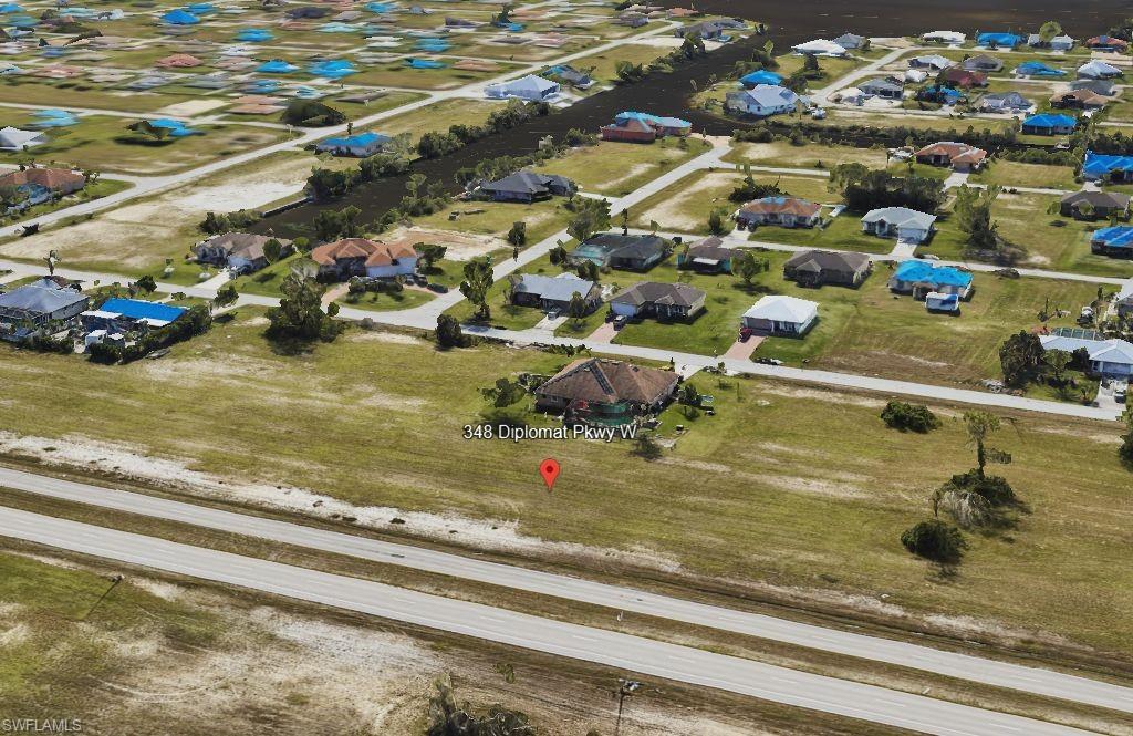 CAPE CORAL - Land