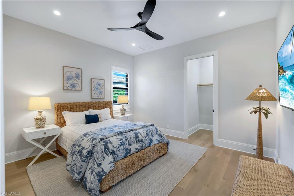 TWIN EAGLES - Residential