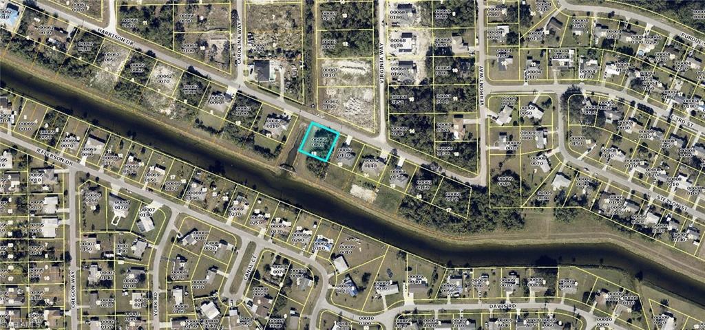 LEHIGH ACRES - Land