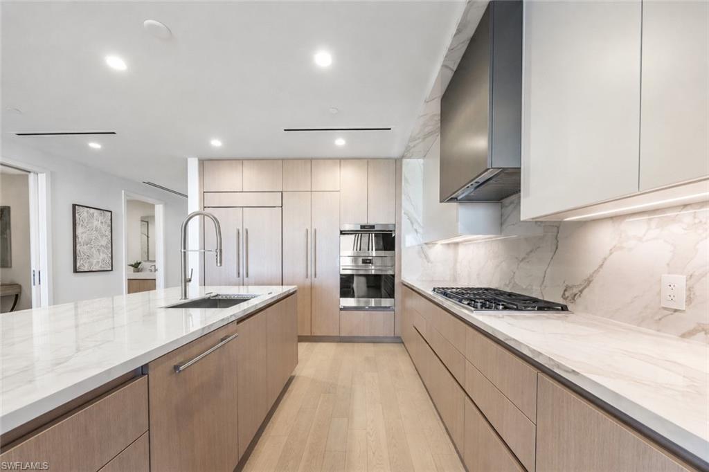 THE RITZ-CARLTON RESIDENCES ESTERO BAY - Residential