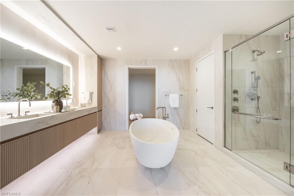 THE RITZ-CARLTON RESIDENCES ESTERO BAY - Residential