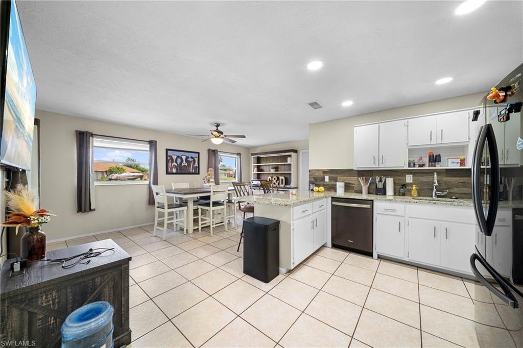 SAN CARLOS PARK - Residential