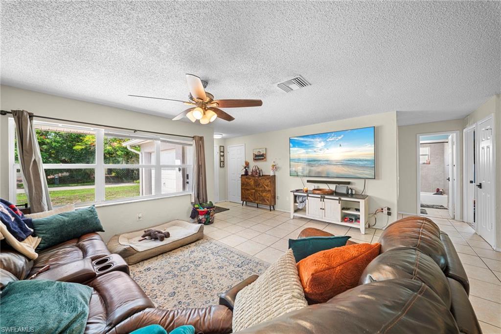 SAN CARLOS PARK - Residential