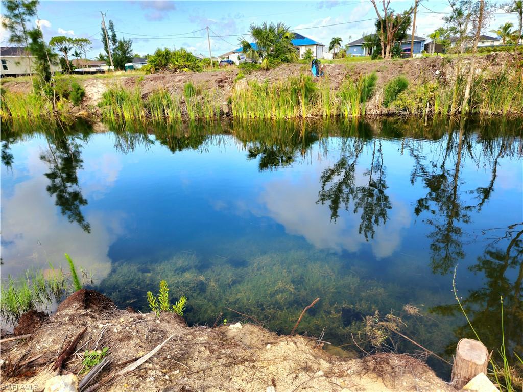 CAPE CORAL - Land