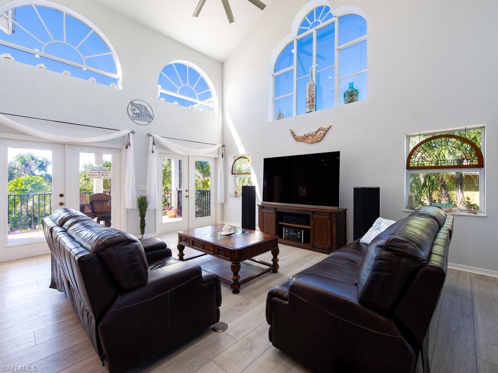 SANIBEL BAYOUS - Residential