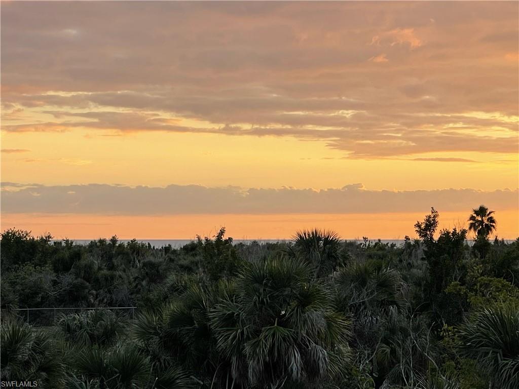 SANIBEL BAYOUS - Residential