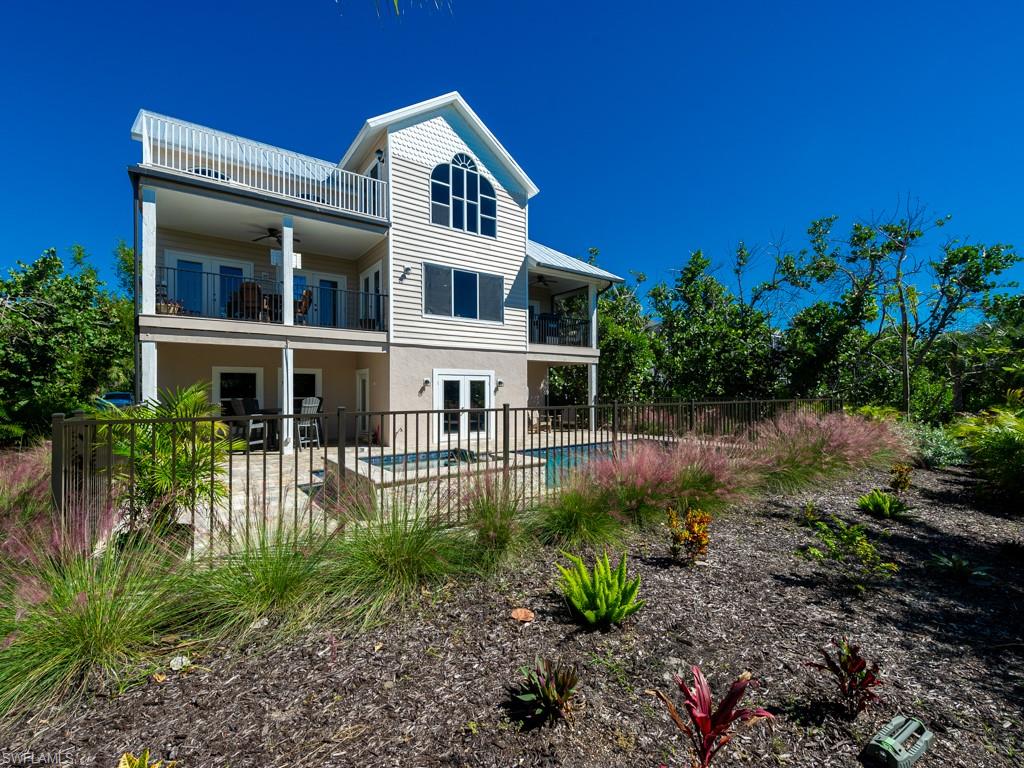 SANIBEL BAYOUS - Residential