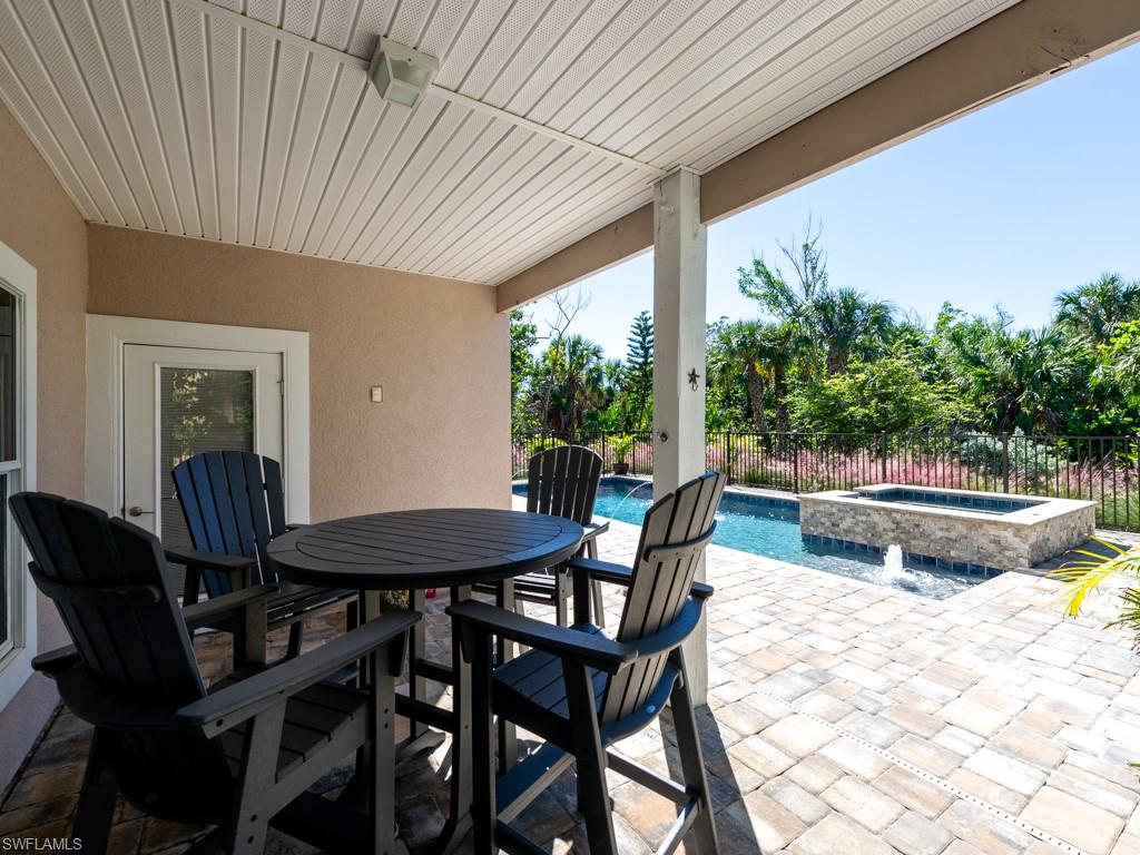 SANIBEL BAYOUS - Residential
