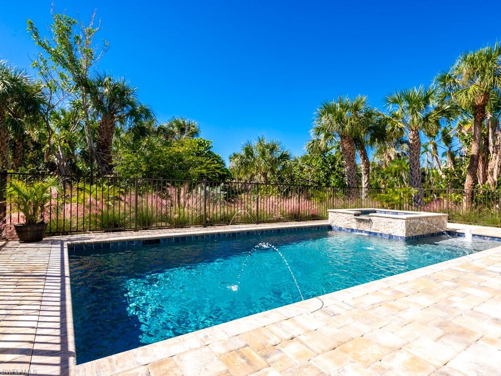 SANIBEL BAYOUS - Residential