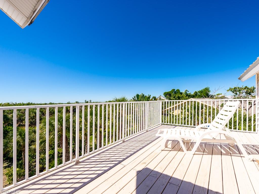 SANIBEL BAYOUS - Residential
