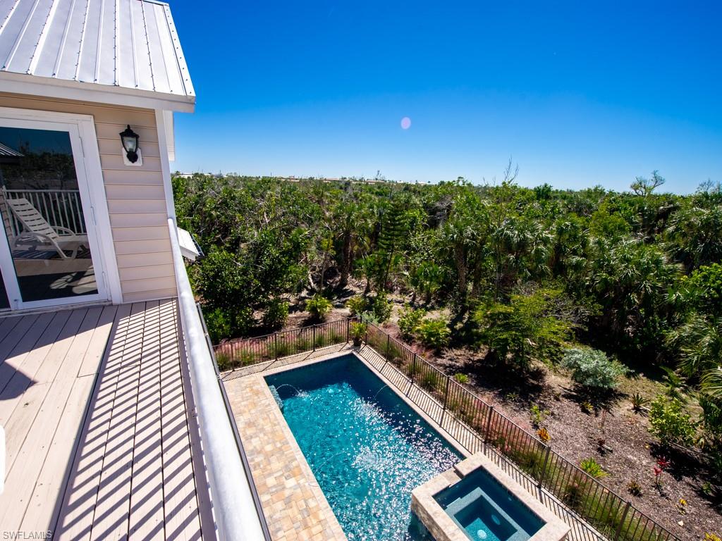 SANIBEL BAYOUS - Residential