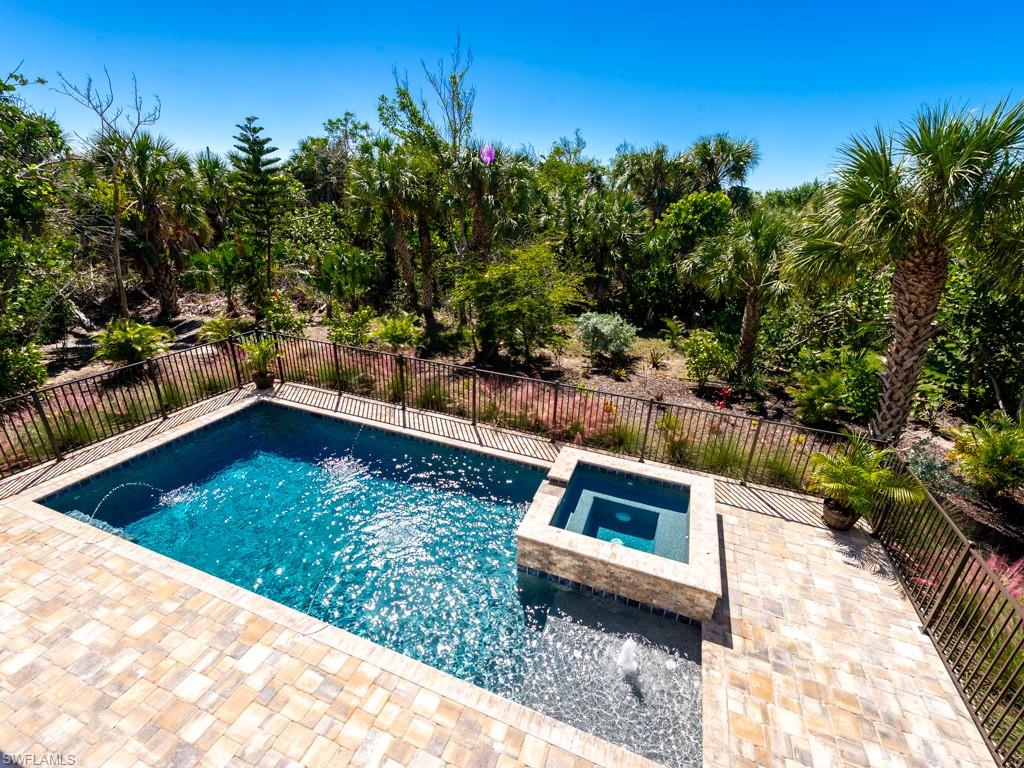 SANIBEL BAYOUS - Residential