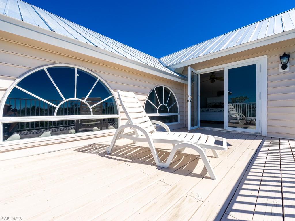 SANIBEL BAYOUS - Residential