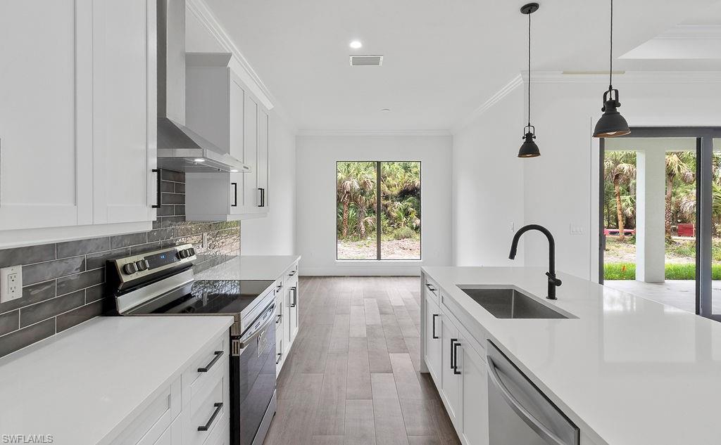 GOLDEN GATE ESTATES - Residential