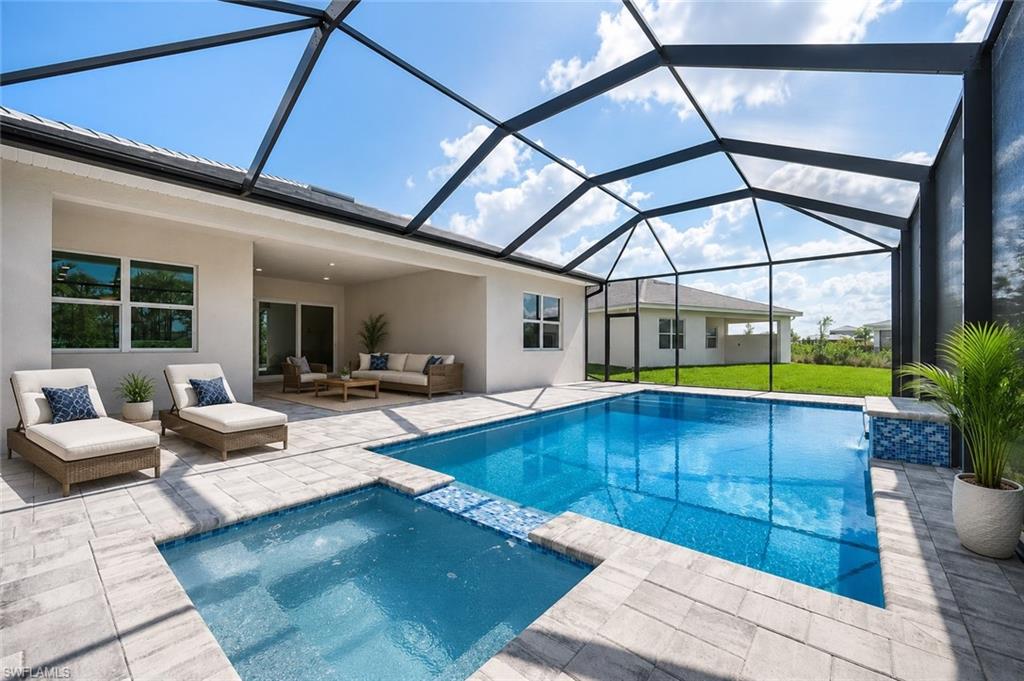 SEVEN SHORES - Residential