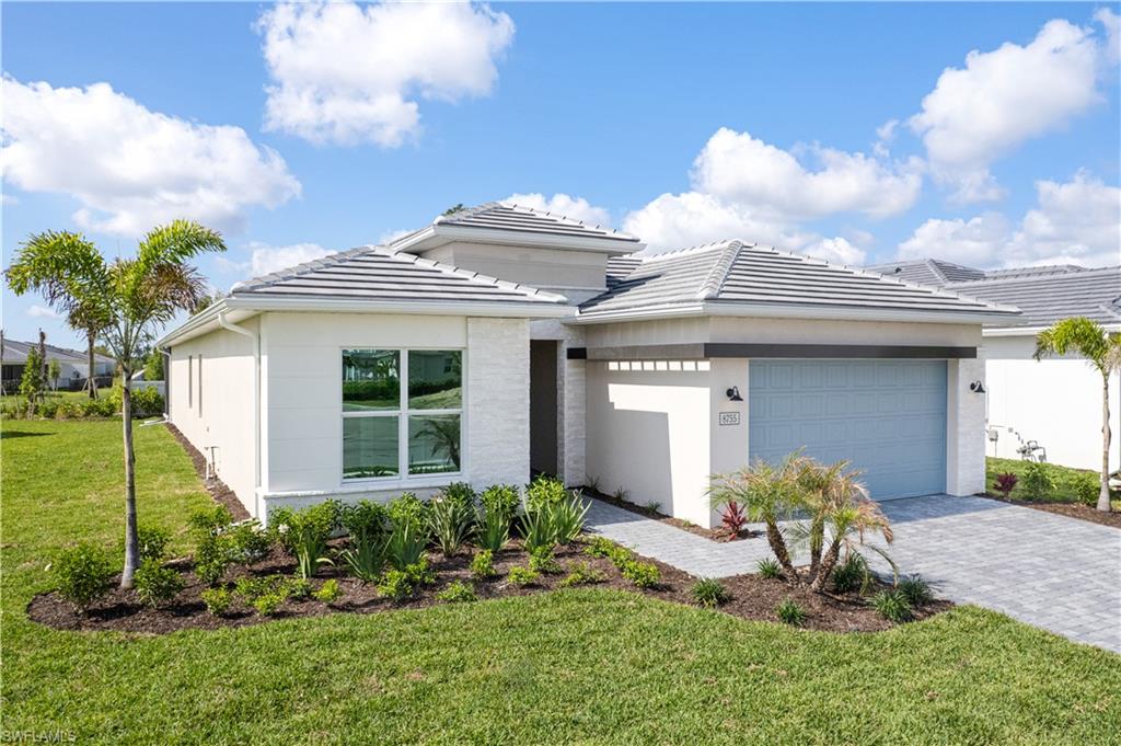 SEVEN SHORES - Residential
