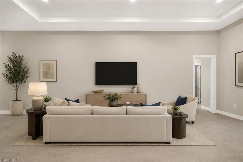 SEVEN SHORES - Residential