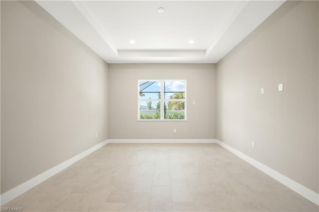 SEVEN SHORES - Residential