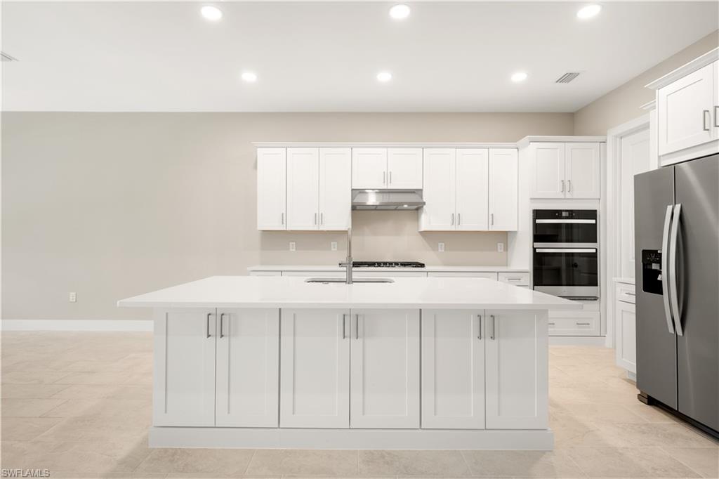 SEVEN SHORES - Residential