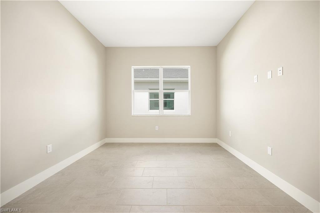 SEVEN SHORES - Residential