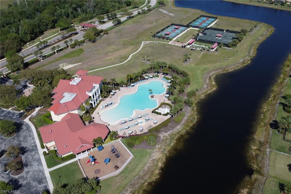 ASHTON OAKS - Residential